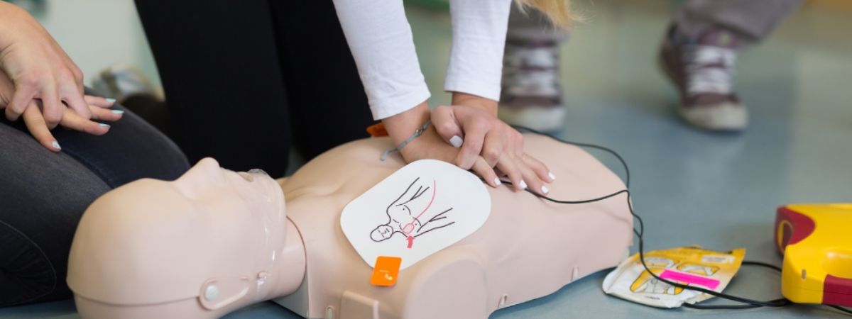Vervallen AED elektroden en slijtage